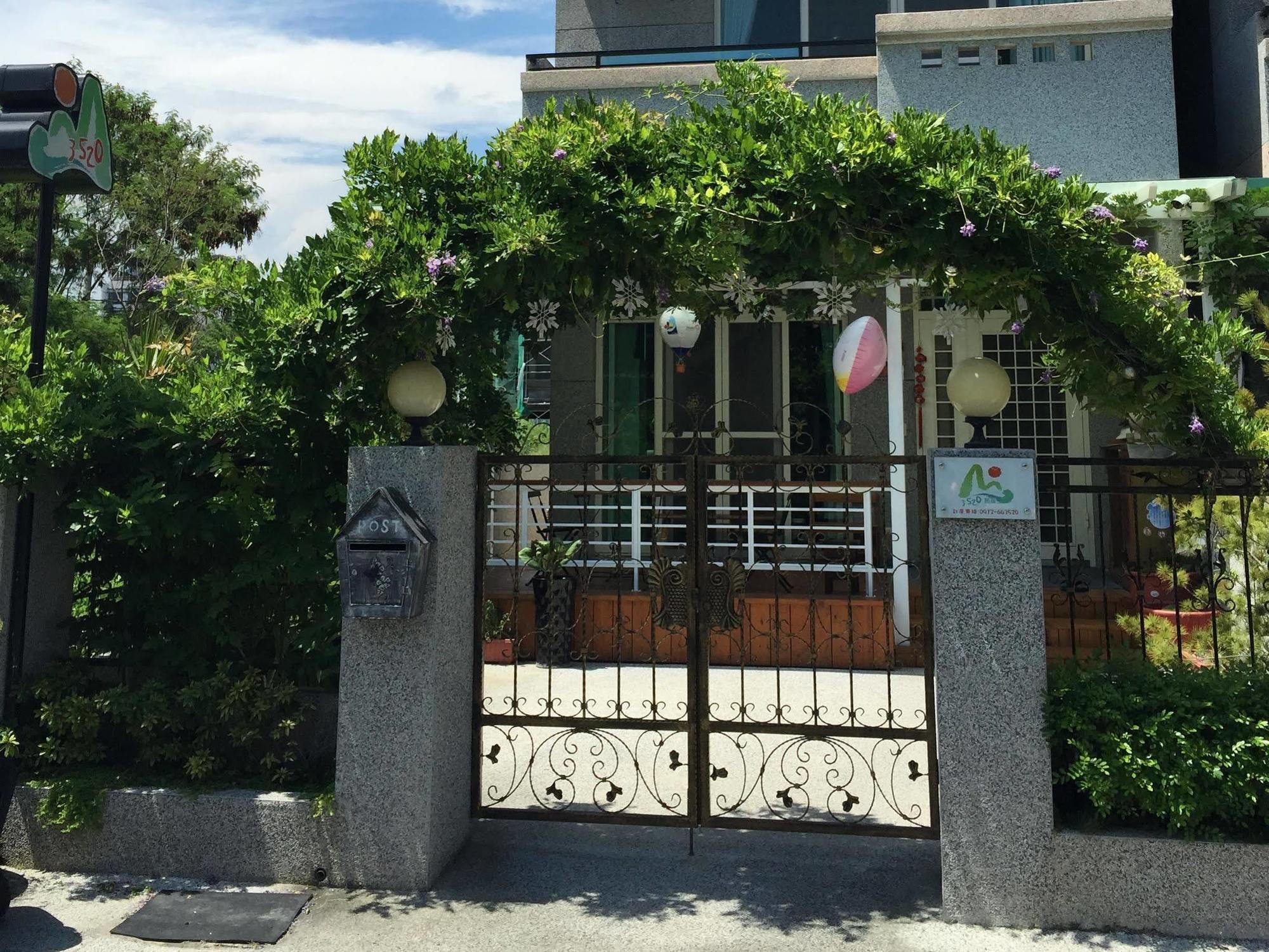 3520 Homestay T'ai-tung Buitenkant foto